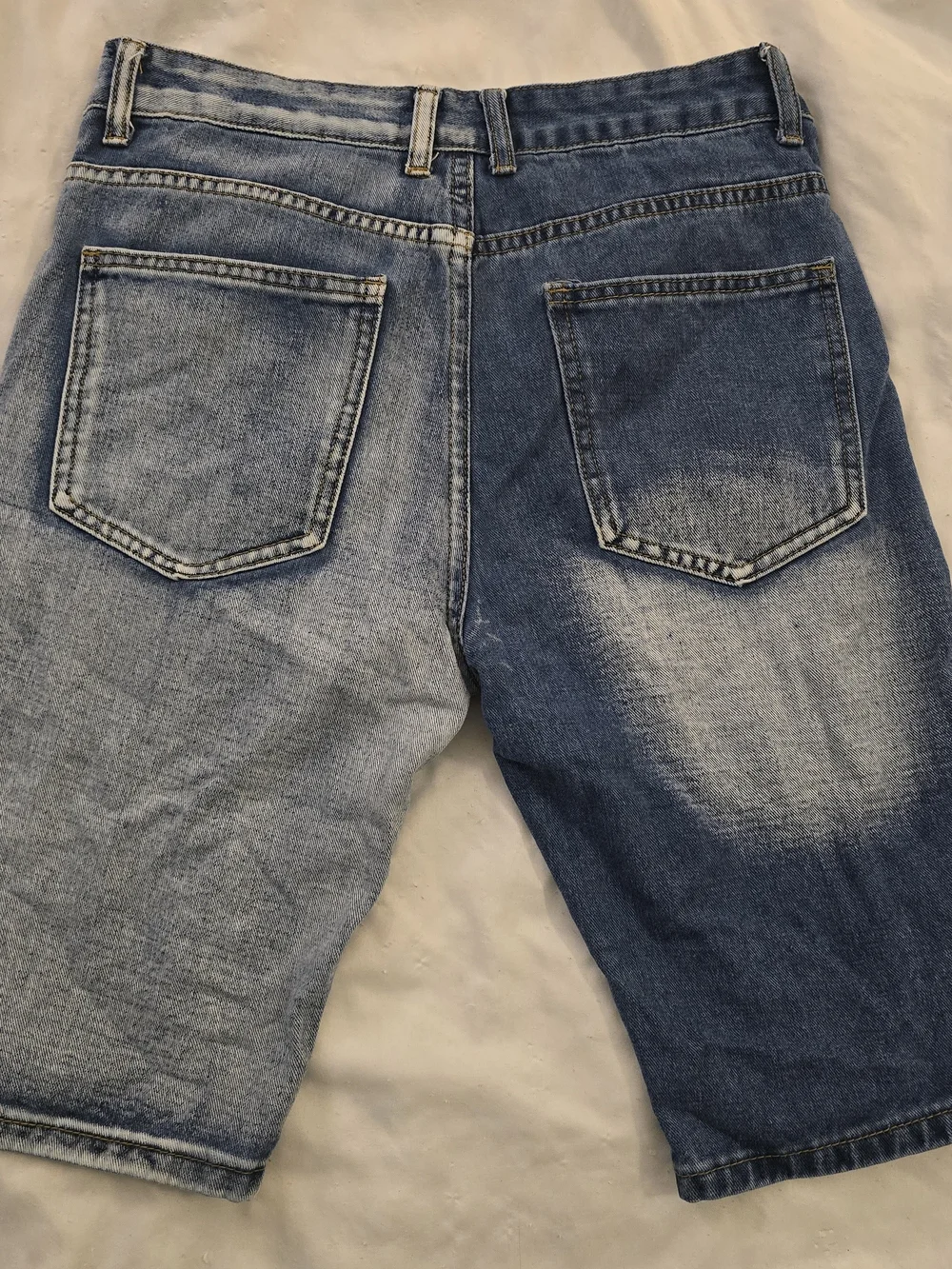 Men's Two-Tone Distressed Jean Shorts - Blue